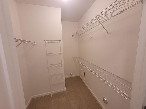 5th image of 3907 River Front Pl APT 102