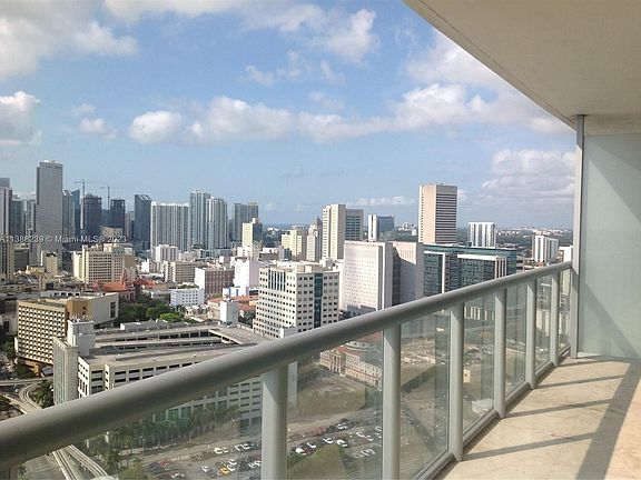 3rd image of 888 Biscayne Blvd APT 3102