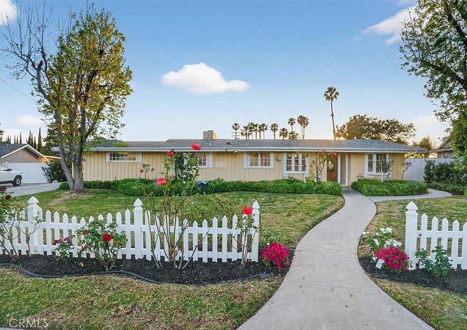 1st image of 1752 Sierra Alta Dr