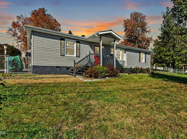300 Derby Dr, Kingsport, TN 37660