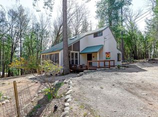 15575 Kitkitdizze Dr, Grass Valley, CA 95945