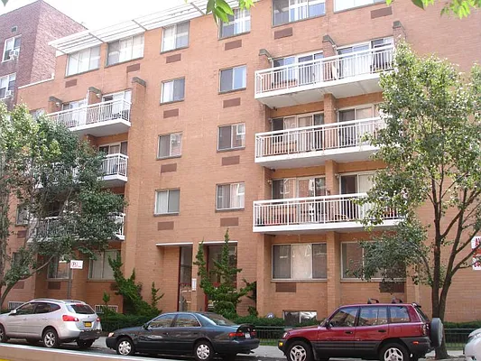 Rented by Bahar Management | media 29