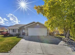 268 Cliff View Cir, Parachute, CO 81635