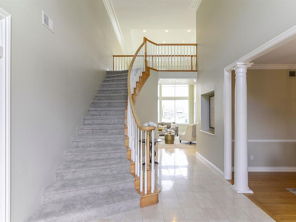 1st image of 1687 Stonebridge Dr S