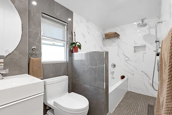 Sold by Remax Edge | media 29