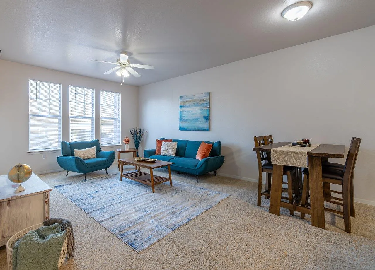 Canyon Court Apartments — Photo 2