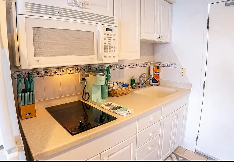 2700 Atlantic Ave #708 — Photo 10