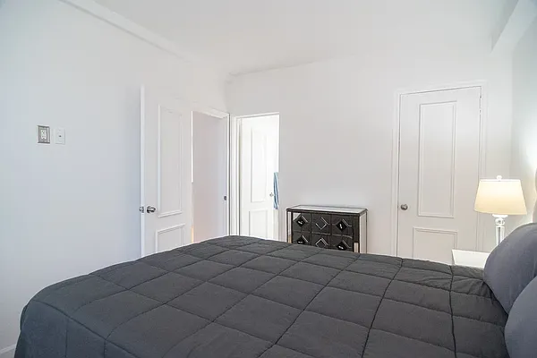 Rented by WAM Partners - William Moses Co. | media 32