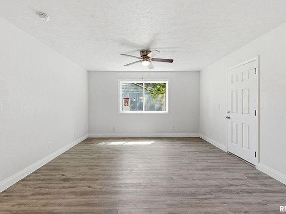 3rd image of 817 W Stotlar St
