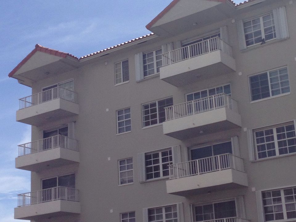 2nd image of 2600 Collins Ave #000