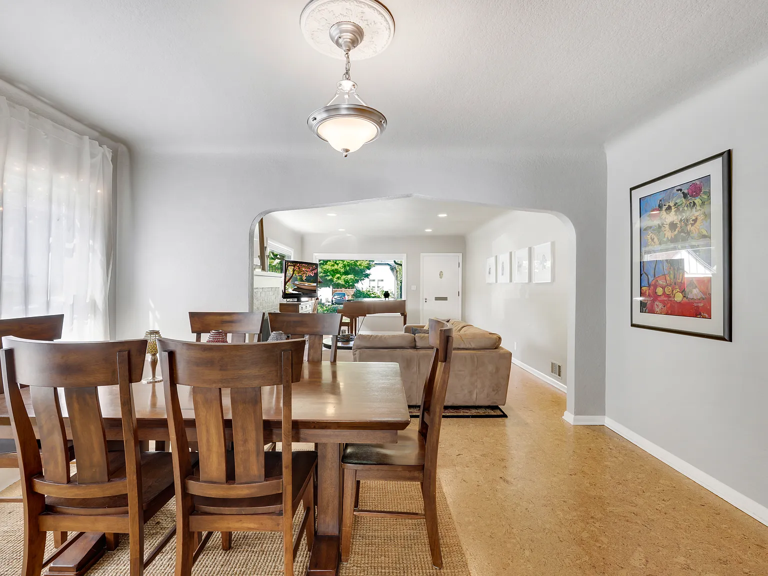 3 bed, 2.5 bath, 2912 sqft, $4,000 — Photo 4