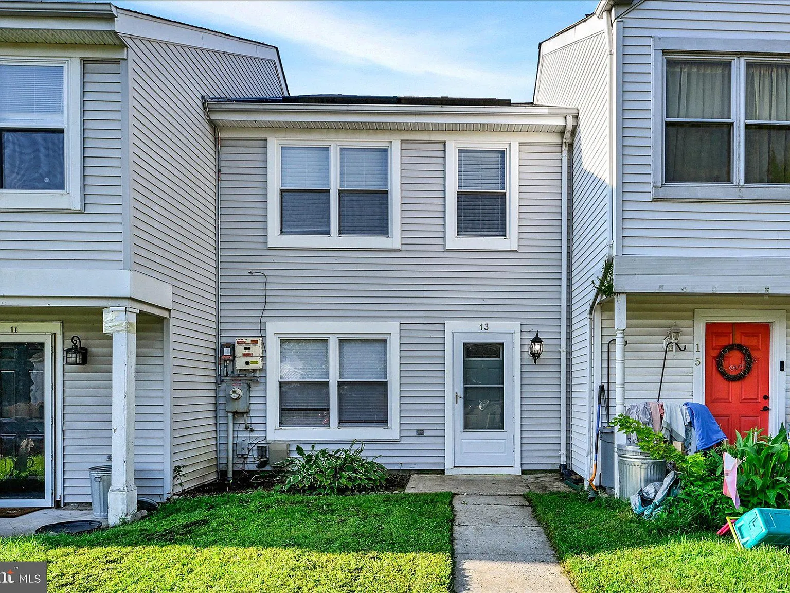 2 bed, 1.5 bath, 1008 sqft, $1,800 — Photo 1