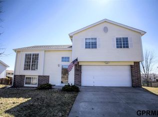 1507 Durham Dr, Papillion, NE 68133