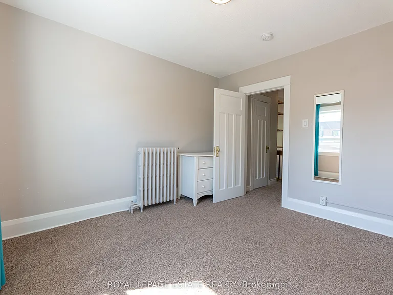 326 Monarch Park Ave — Photo 17
