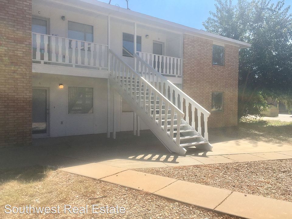 1st image of 716 Laurelwood Dr APT B