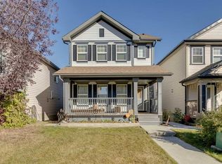 199 W Everglen Way SW, Calgary, AB T2Y 5G1