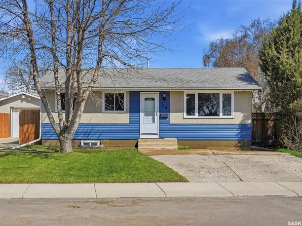 38 Cartier CRESCENT, Saskatoon, SK S7L 4L7