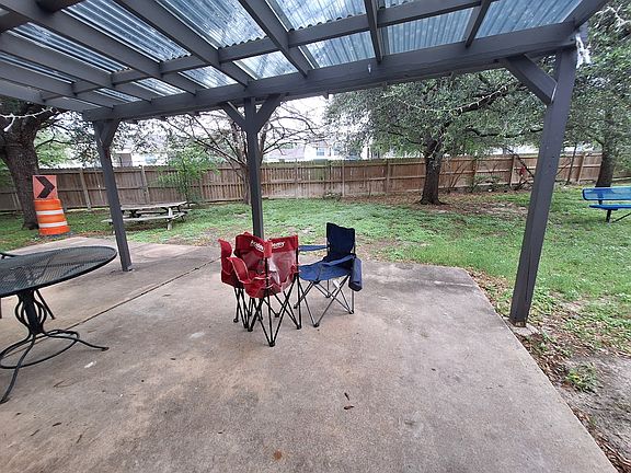 4th image of 403 Princeton Cir