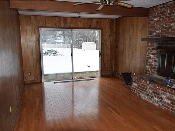 Family room/bonus room