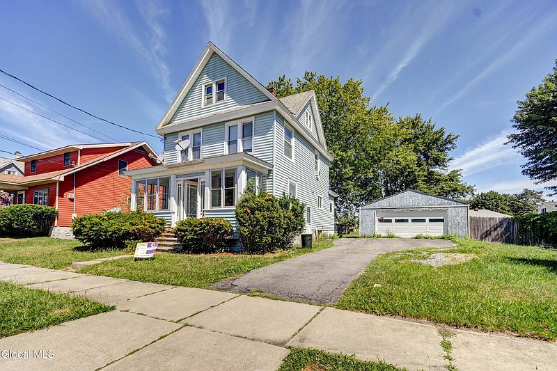 4th image of 76 McCleary Avenue
