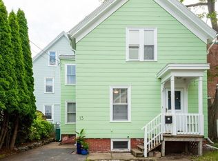 13 Melville Pl, Lynn, MA 01902