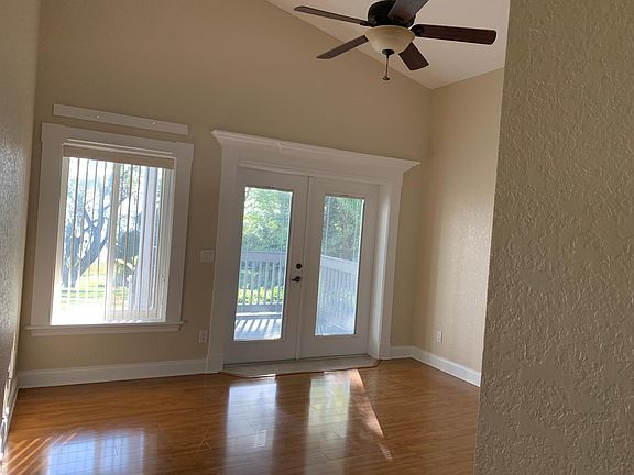 5th image of 17308 1st St
