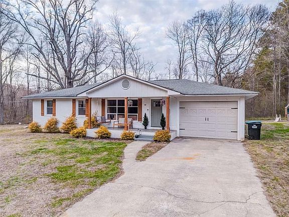 2nd image of 483 Berry Rd