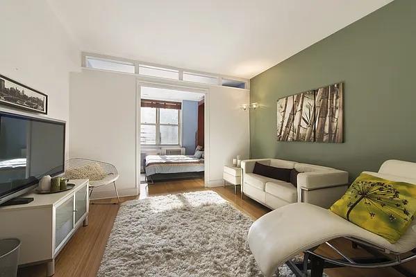 Sold by Nest Seekers International | media 1