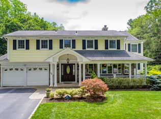 35 Hickman St, Syosset, NY 11791