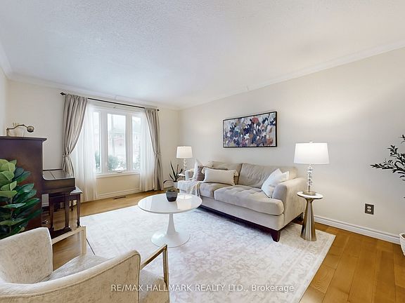 4th image of 45 Larkin Ave