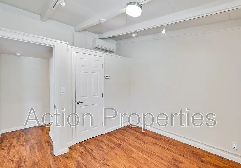1343 Torrance Ave — Photo 18