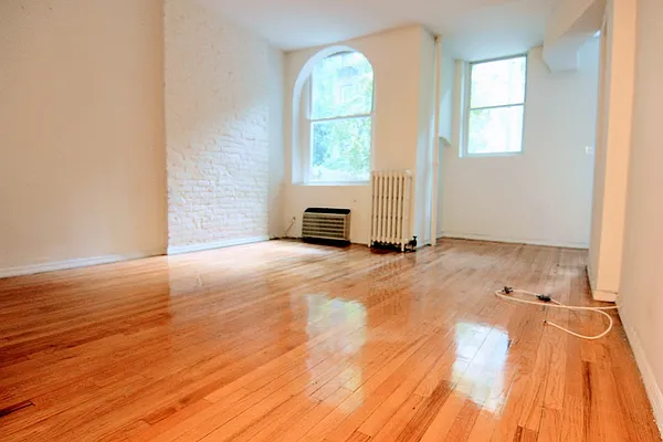 Rented by GPA Realty | media 22