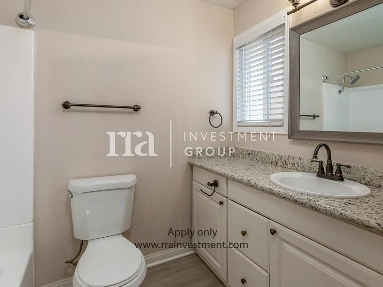 2411 Adams Ave #23 — Photo 12