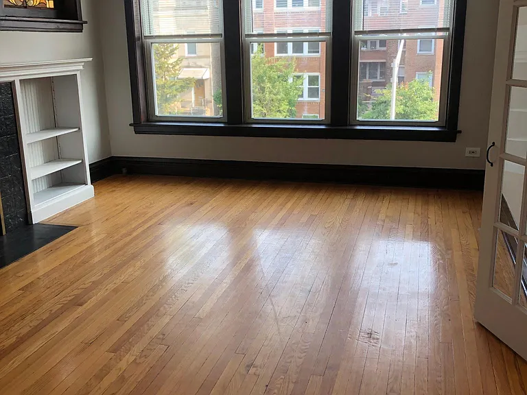 1264 W Winnemac Ave #2F — Photo 3