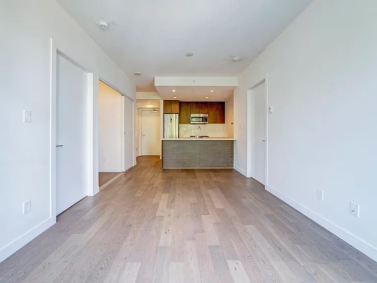 9060 University Cres #10XX — Photo 4