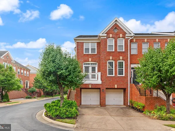 8127 Boss St, Vienna, VA 22182