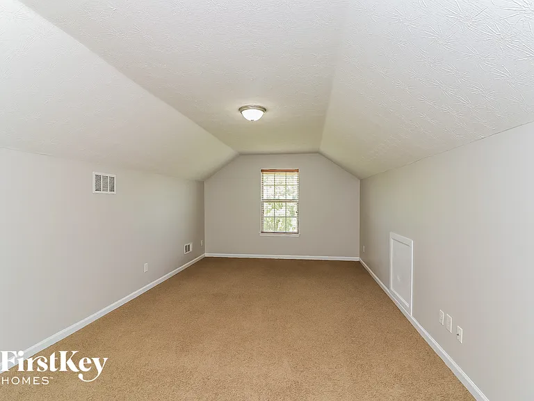 813 Winsap Dr — Photo 9