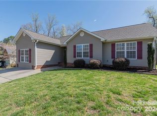 1006 Raywood Ct, Matthews, NC 28104