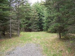 1484 E Sugar Grove Rd, Scottville, MI 49454