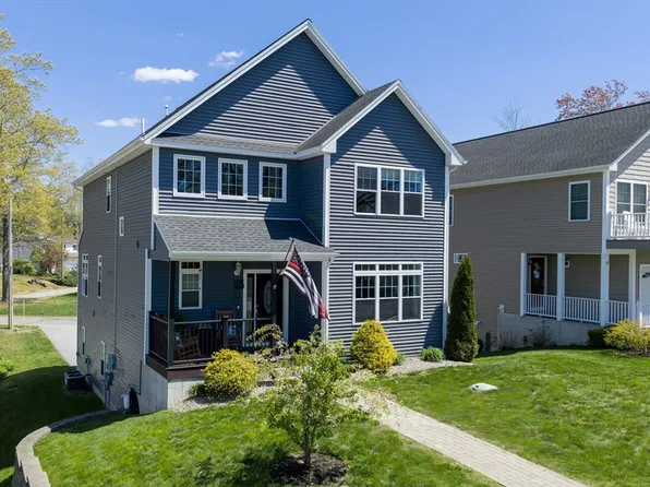 32 Colonial Rd, Webster, MA 01570