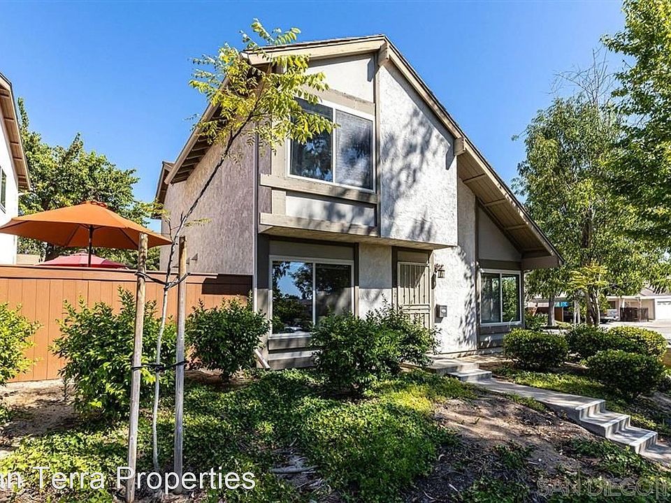 1st image of 10752 Esmeraldas Dr