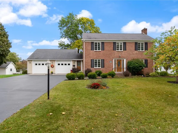 110 Highland Ave, Newark, NY 14513