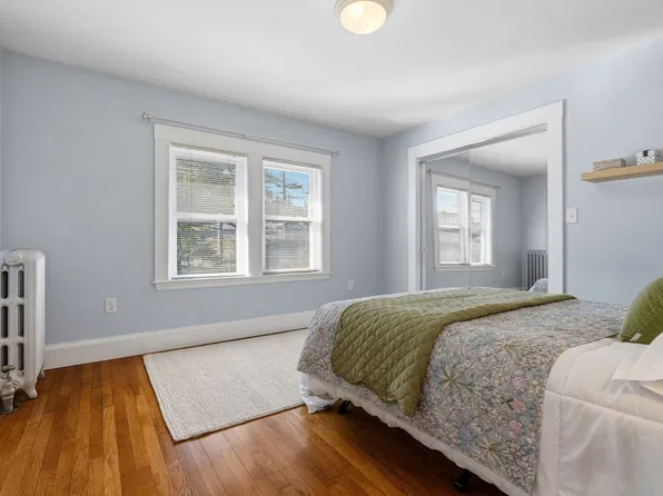 73 Highland St #4, Waltham, MA 02453