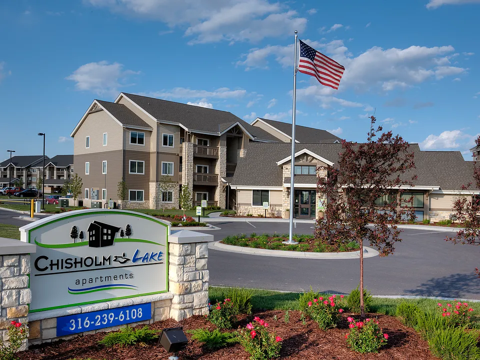 Chisholm Lake Apartments