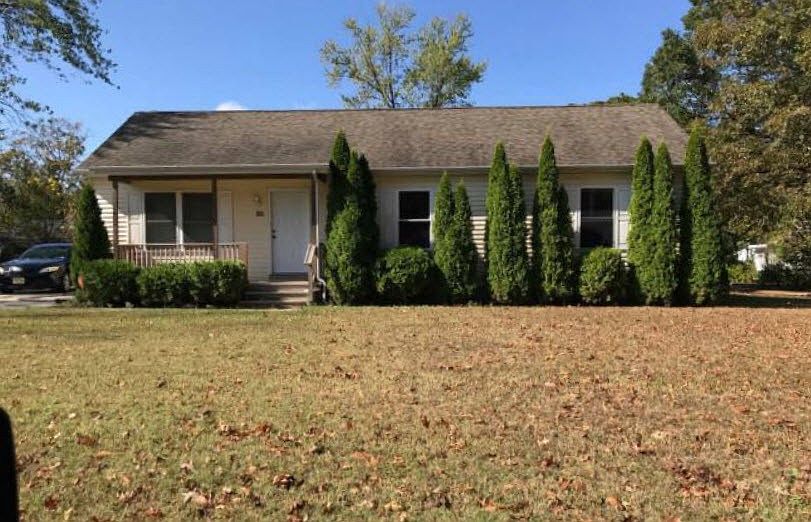 1st image of 428 Crest Ave