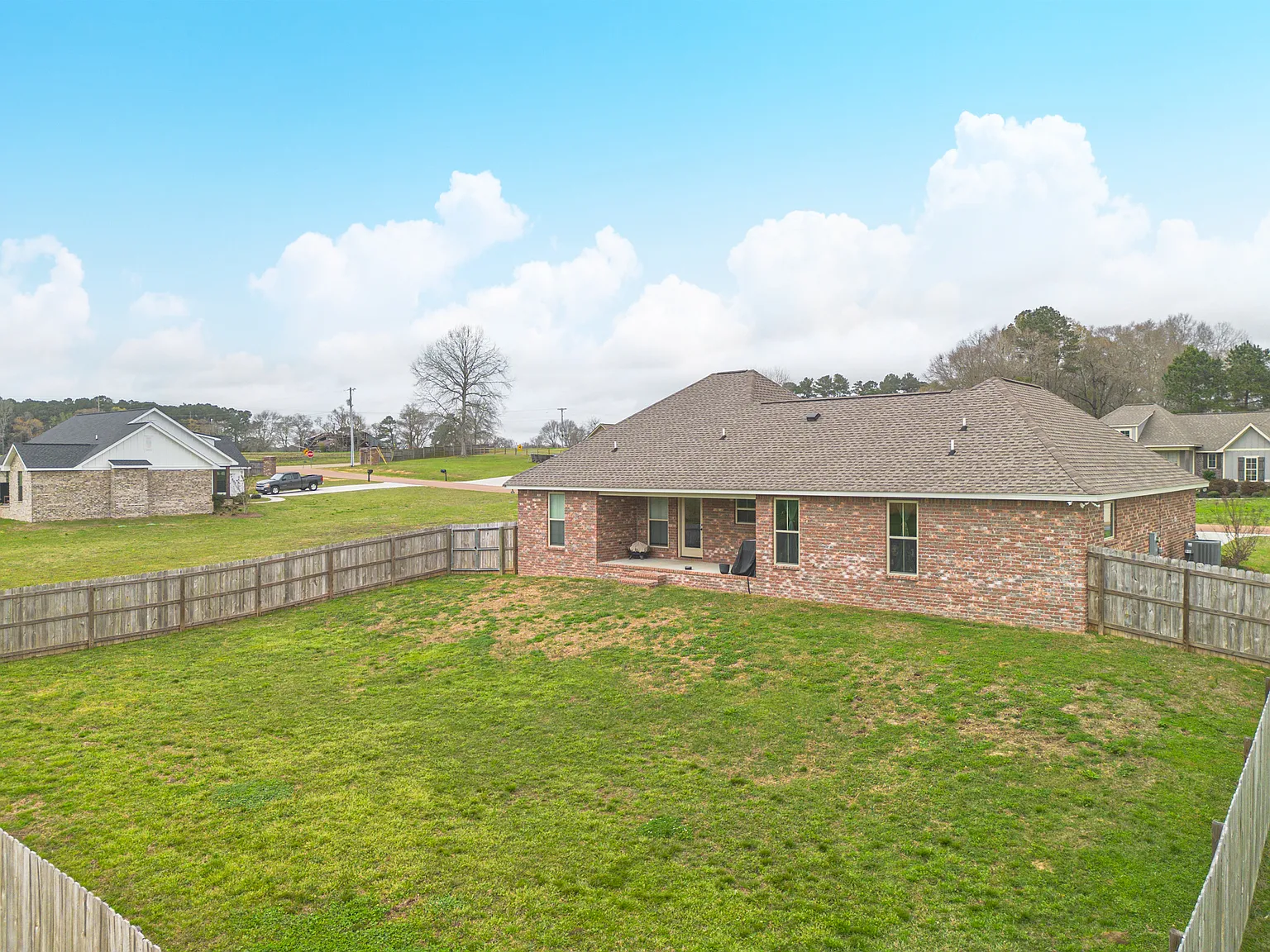6 Stephens Lane - 1 — Photo 2