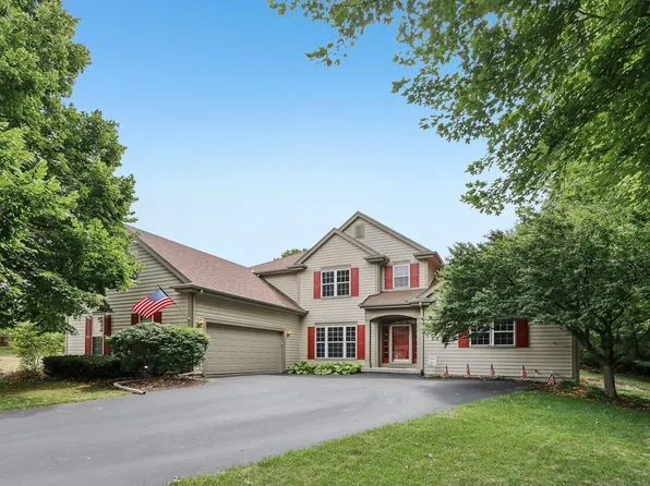 749 Prestwick COURT, Oconomowoc, WI 53066