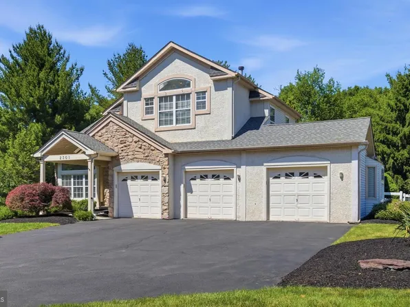 2301 Deer Path Dr, Warrington, PA 18976