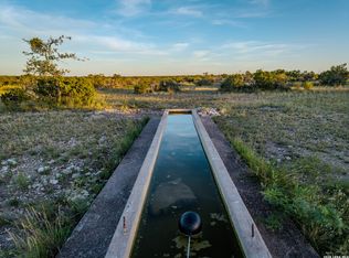 100 W Milkweed Ct, Ozona, TX 76943