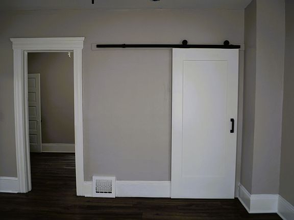5th image of 6613-15 Wakefield Ave #6613